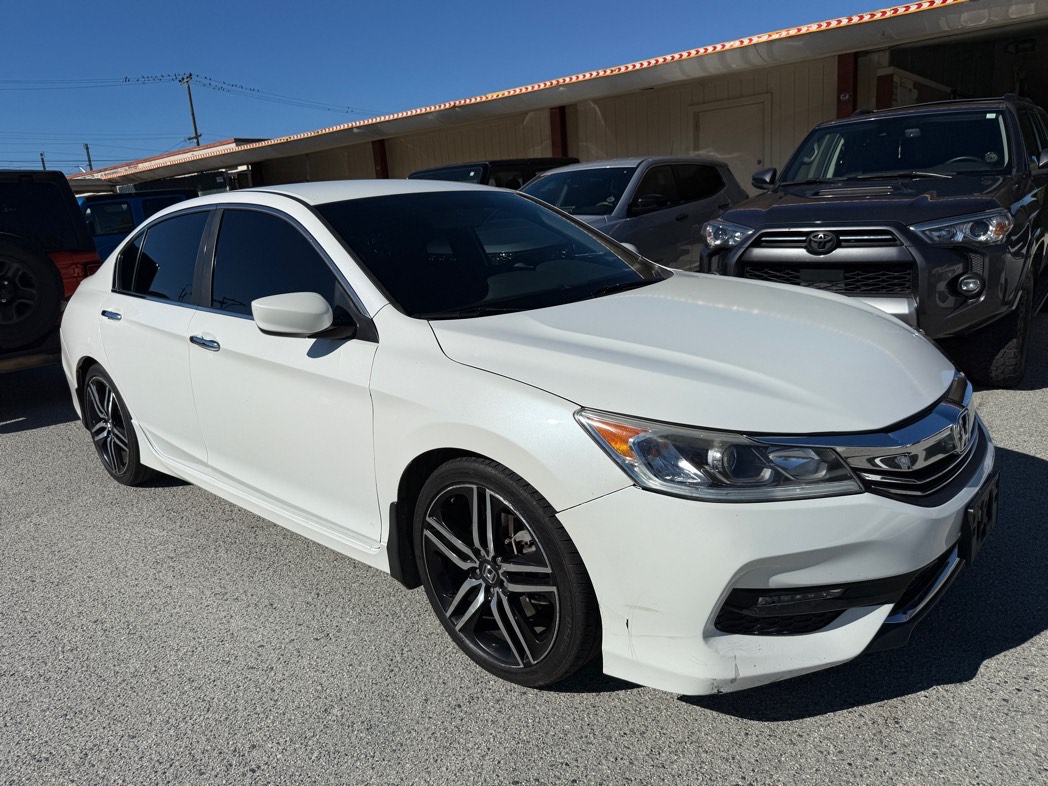 Car Image 3