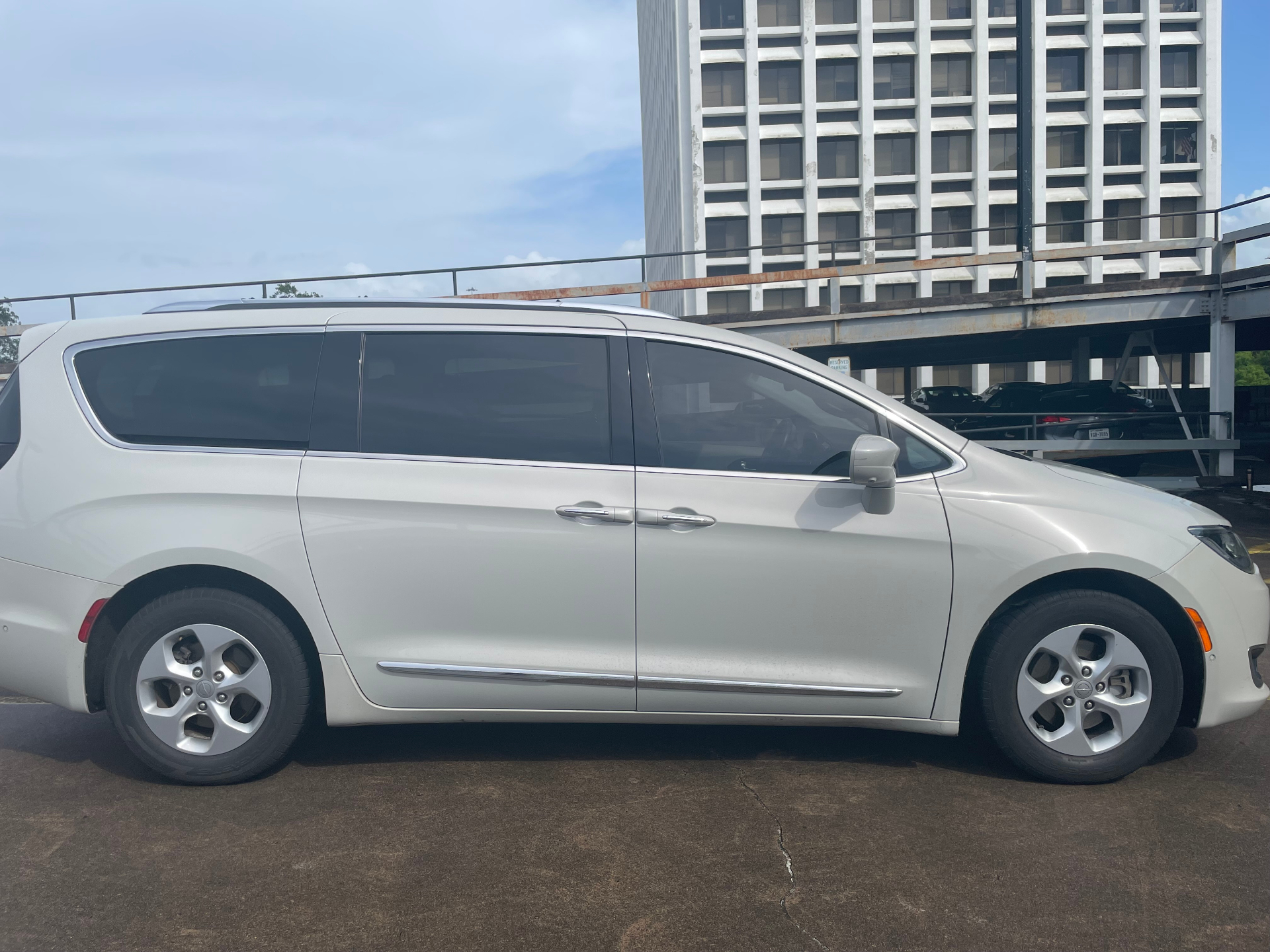 Car Image 4